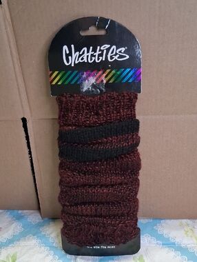 Chatties By Gina Group Burgundy and Black Ribbed Knit Legwarmers NWT